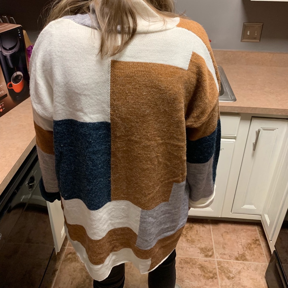 Color Block Cardigan - Picture 2 of 4